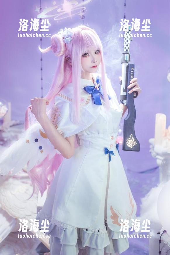 用这种姿态提建议，艾西Aiwest，这初音小恶魔的私房原图简直玩得飞起！