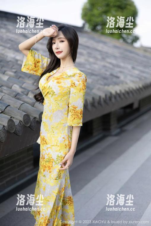 语画界 - 别闹！月音瞳的裸足套图更新，带着一丝诗意和不羁，双脚开始了一场小小的冒险。