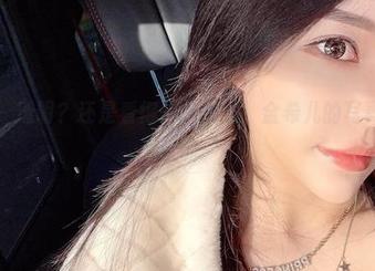 微密圈 – 透明？还是看得见的挑逗，金希儿的写真更新真敢玩。