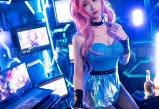 白衬衫+阮邑Fairy=在线热潮！图集里藏着的穿搭灵感
