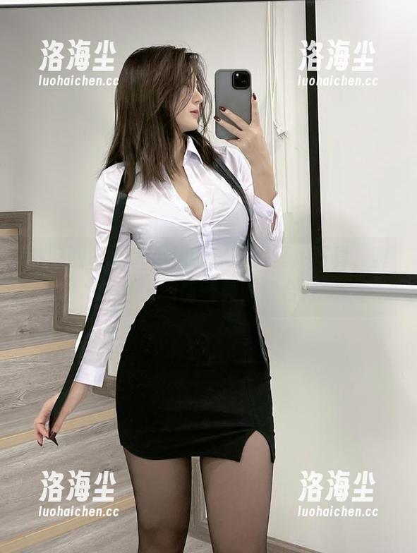 微密圈 - 陈大小姐的黑白比基尼写真，真是让人眼前一亮的组合！