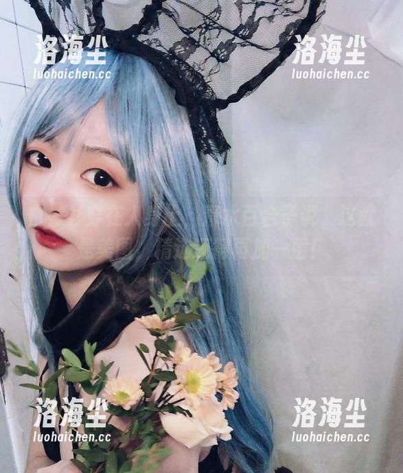白衬衫穿在人身上，青水百合子说，这就是美图，精选还得再加一层！